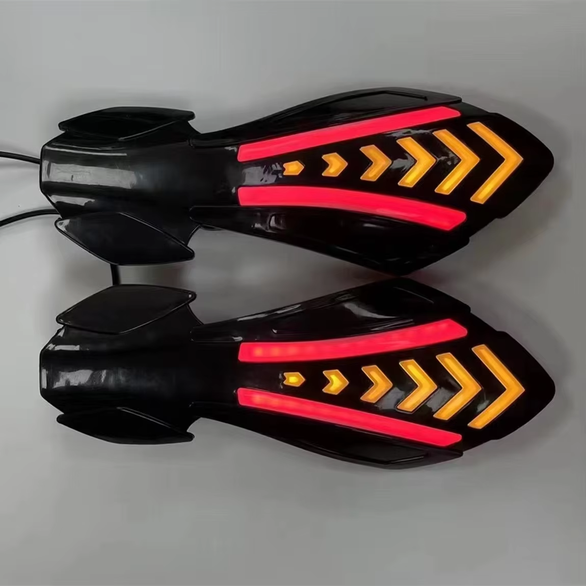 New Style Handlebar Protective Cover Motorcycle Handguard With LED Two-color Steering and Water Signal Light Handlebar